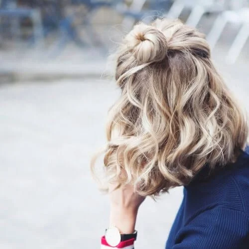 Short Wavy Blonde Hair hairstyles for curly hair