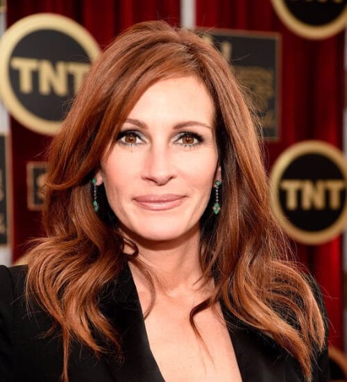 julia roberts auburn hair color