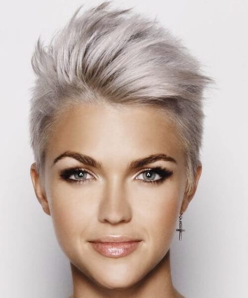 short and spiky hairstyles for thin hair