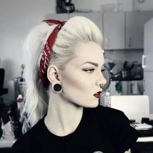 grunge pinup blonde hairstyles