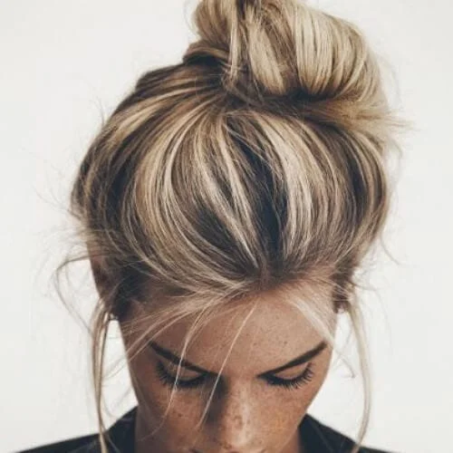 messy bun styles
