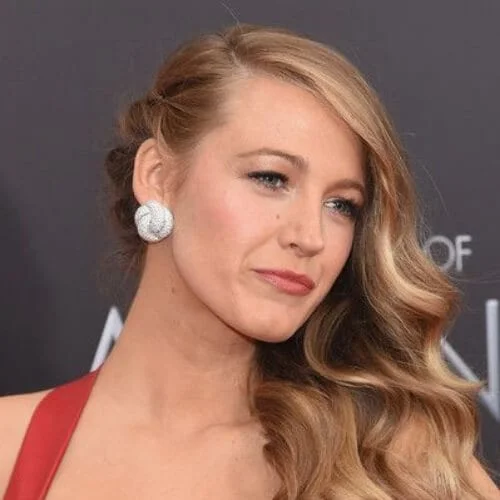 blake lively side hairstyles for prom