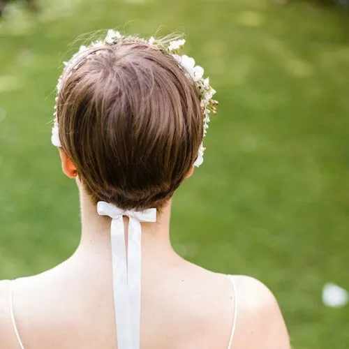 Flower Crown Ribbon Bride Short Hair Style Bridal Graceful Relaxed Summer Garden Wedding hairstyles for short hair