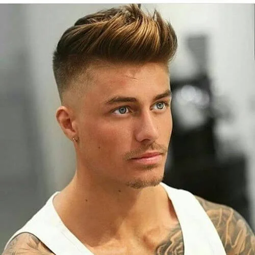 Modern textured hairstyle for men with thin hair creating volume and fullness