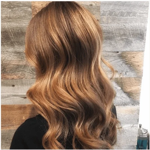 light brown wavy caramel highlights