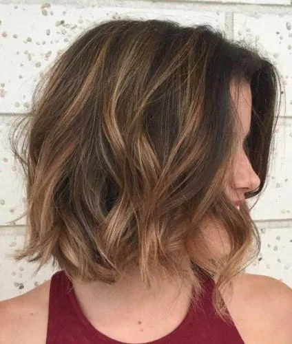 messy caramel bob
