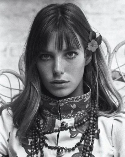 Jane Birkin bangs hairstyle - 1970s curtain bangs with long straight hair