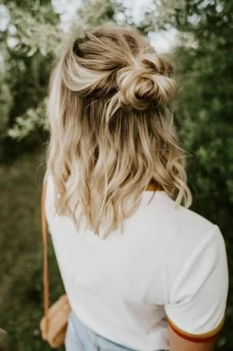 messy low bun medium length