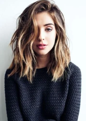 Maya Hawke Messy Long Bob Lob Style