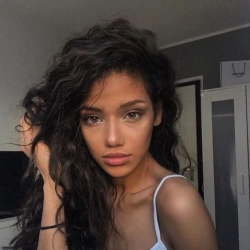 Gorgeous messy wavy hair with natural movement - perfect textured styling for effortless appeal