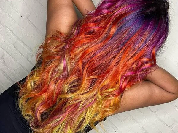 50 Ideas for Sunset hair in 2022 - A woman facing the wall