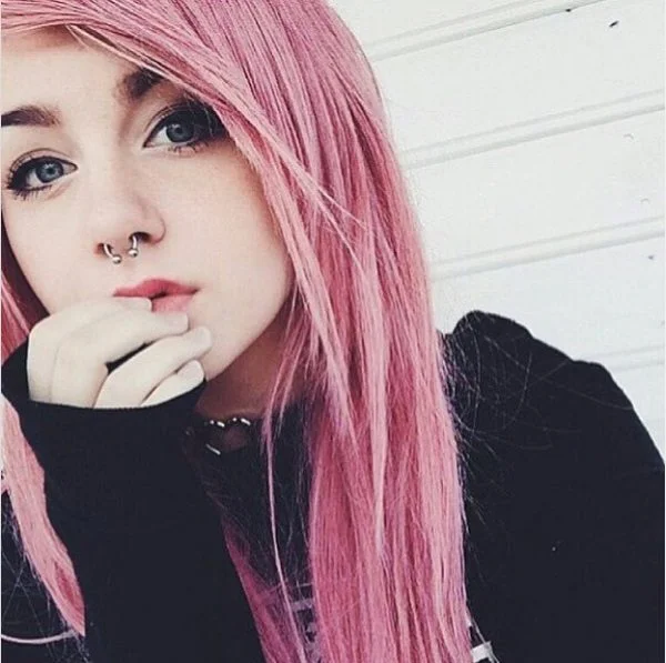 Emo Pink Hairstyles for Girls with Long Hair