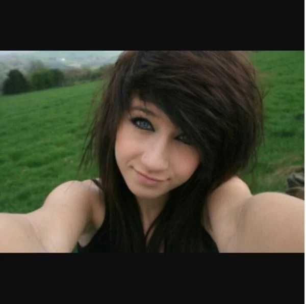 voluminous emo hairstyle for girls